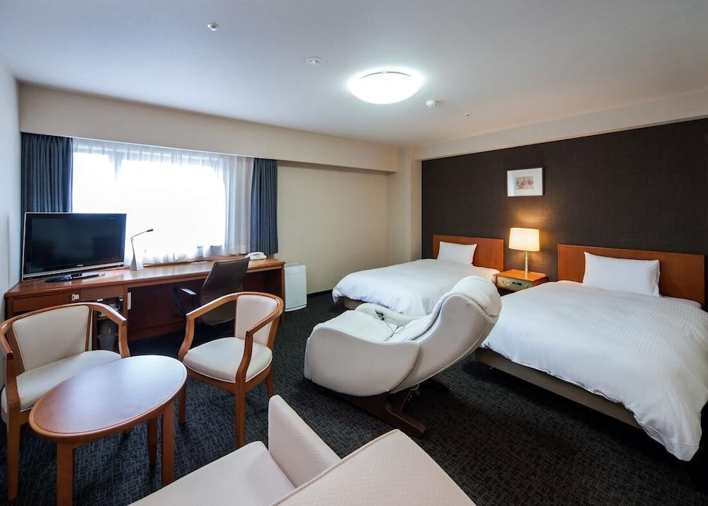 Daiwa Roynet Hotel Toyama Station Eksteriør bilde