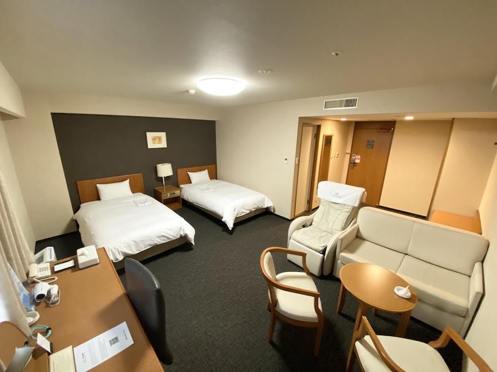 Daiwa Roynet Hotel Toyama Station Eksteriør bilde